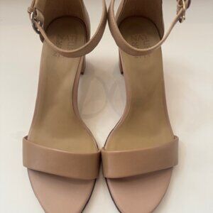 Naturalizer Vera 9.5M never worn ankle strap heel sandal